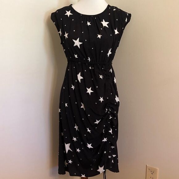 NEW Gap | Black Sleeveless Stars Maternity Dress - Picture 1 of 8